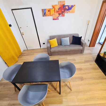 Luxury Flat In Center By The Sea Apartment Бари Екстериор снимка